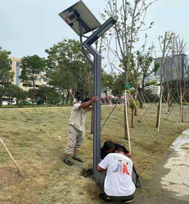 太阳能路灯维修,太阳能路灯检查